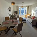 Stunning Apartment In Belfast Cathedral Quarter