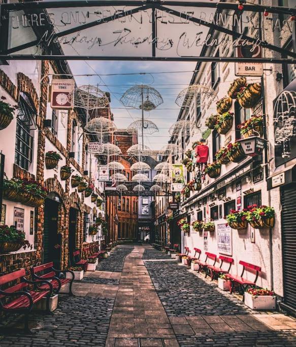 Stunning In Cathedral Quarter Appartement